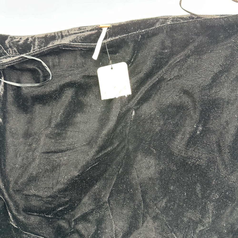 Free People Annalise Velvet Mini in Black Size 12 - Picture 7 of 7